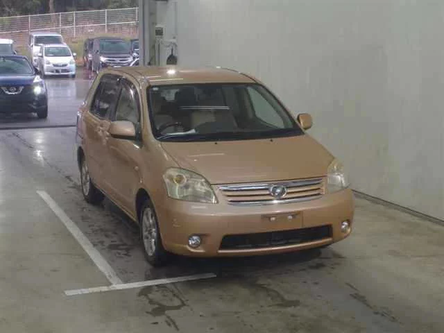 Toyota RAUM