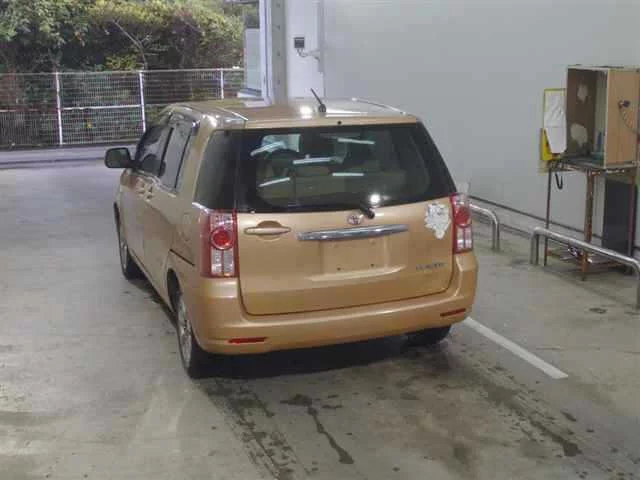 Toyota RAUM