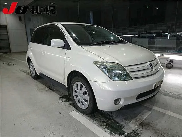 Toyota IST
