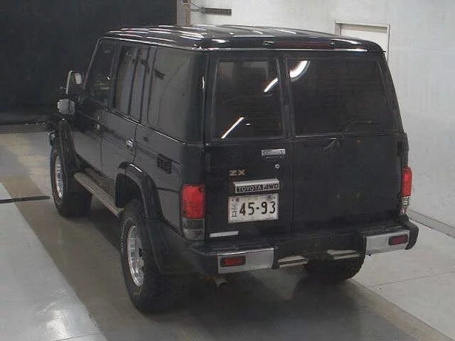 Toyota LAND CRUISER