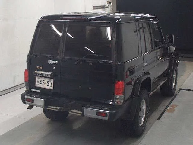 Toyota LAND CRUISER