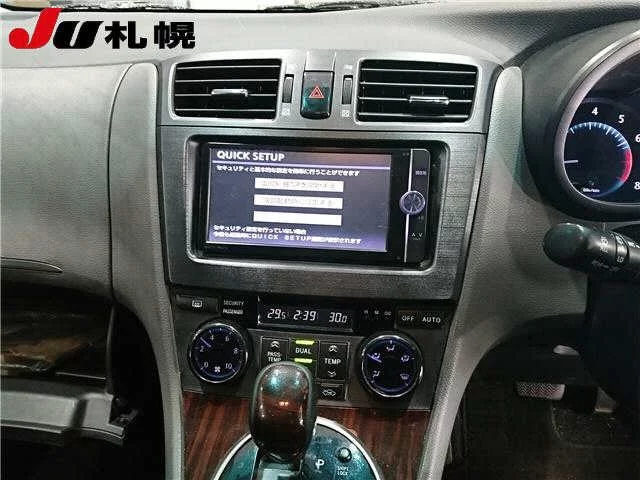 Toyota MARK X ZIO