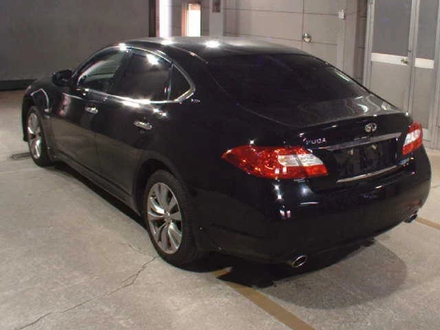 Nissan FUGA