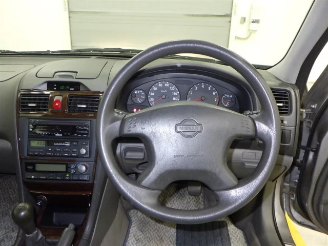 Nissan CEFIRO