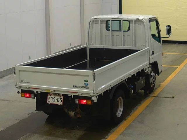 Nissan TRUCK