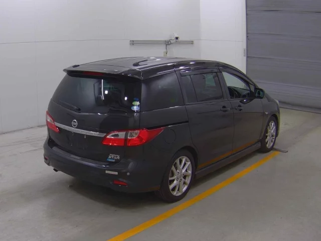 Nissan LAFESTA