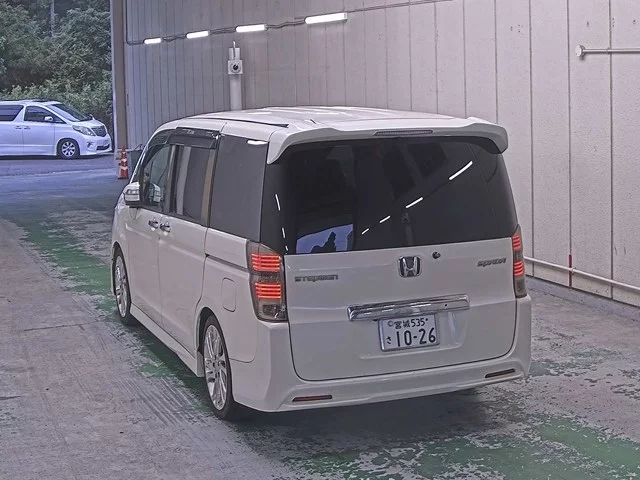 Honda STEP WAGON