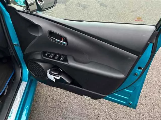 Toyota PRIUS PHV