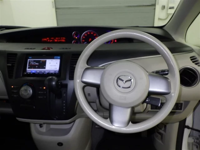 Mazda BIANTE