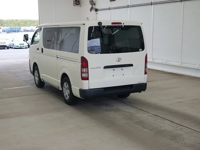 Toyota REGIUS ACE VAN