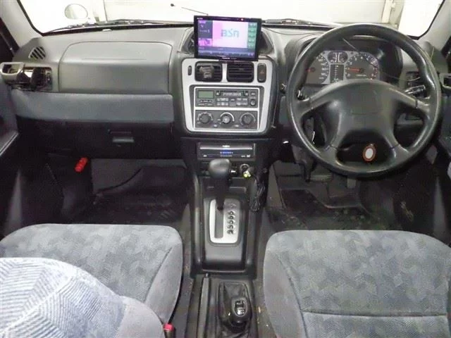 Mitsubishi PAJERO IO
