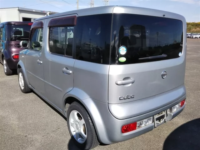 Nissan CUBE