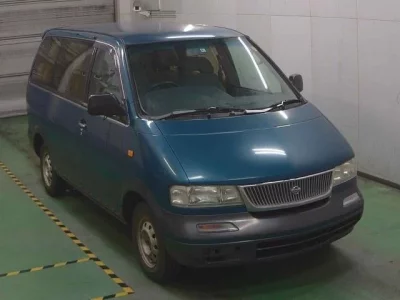 Nissan LARGO