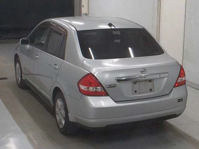 Nissan TIIDA LATIO