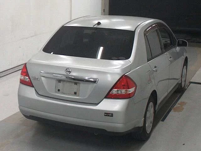 Nissan TIIDA LATIO