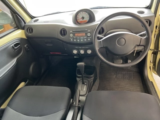Daihatsu Esse