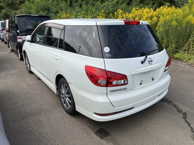 Nissan WINGROAD