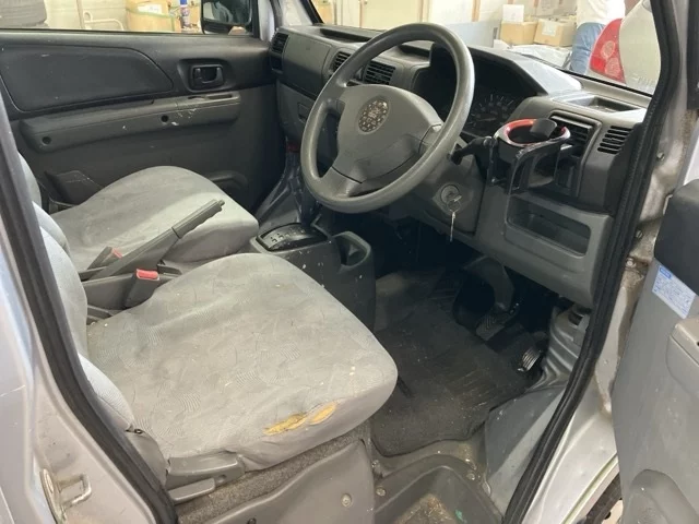 Nissan CLIPPER VAN