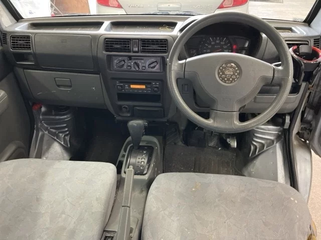 Nissan CLIPPER VAN