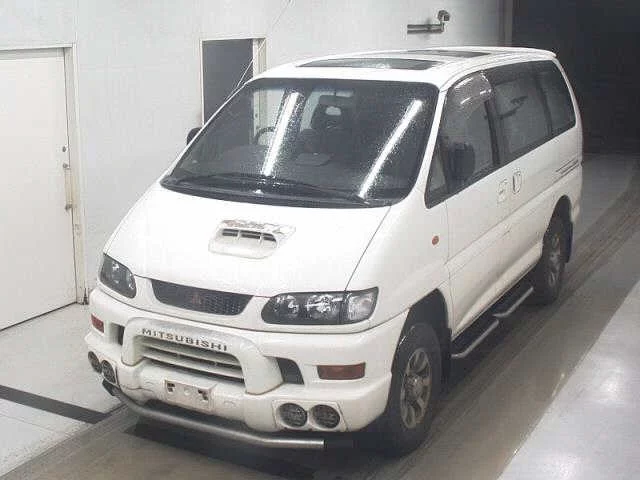 Mitsubishi DELICA