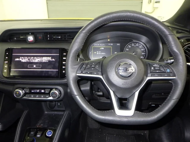 Nissan KIX