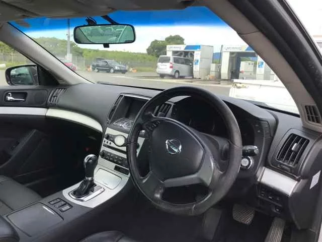 Nissan SKYLINE