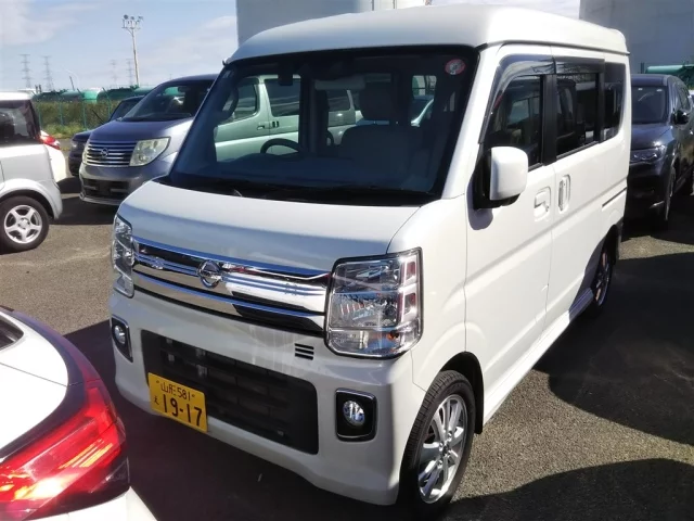 Nissan CLIPPER RIO