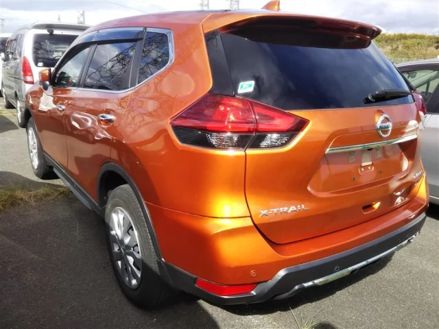 Nissan X-TRAIL