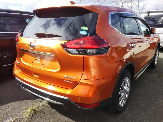 Nissan X-TRAIL