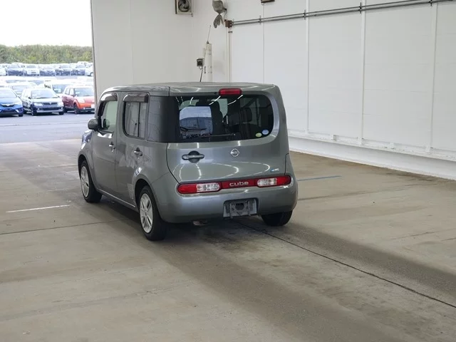 Nissan CUBE