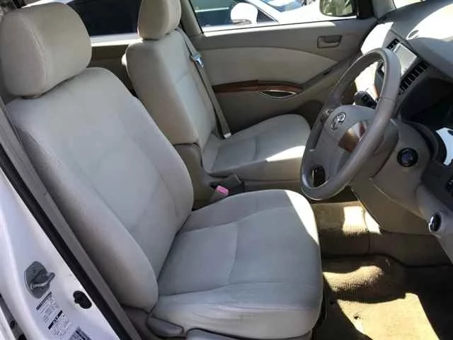 Toyota ISIS