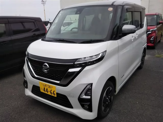 Nissan ROOX