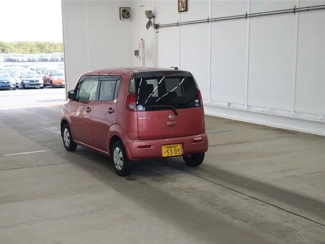 Nissan MOCO