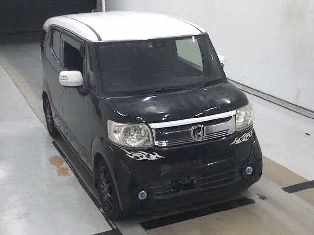Honda N BOX SLASH