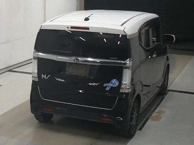 Honda N BOX SLASH