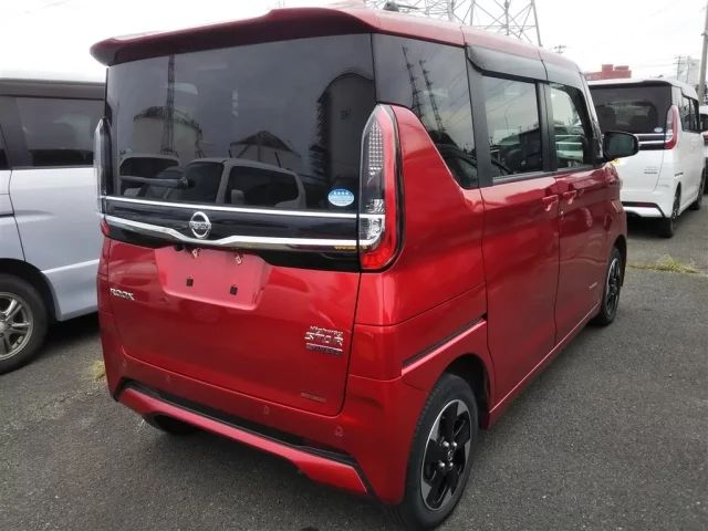Nissan ROOX