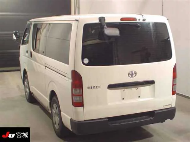 Toyota HIACE VAN