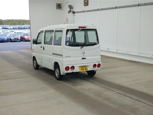 Nissan CLIPPER VAN