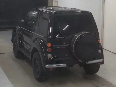 Mitsubishi PAJERO JR