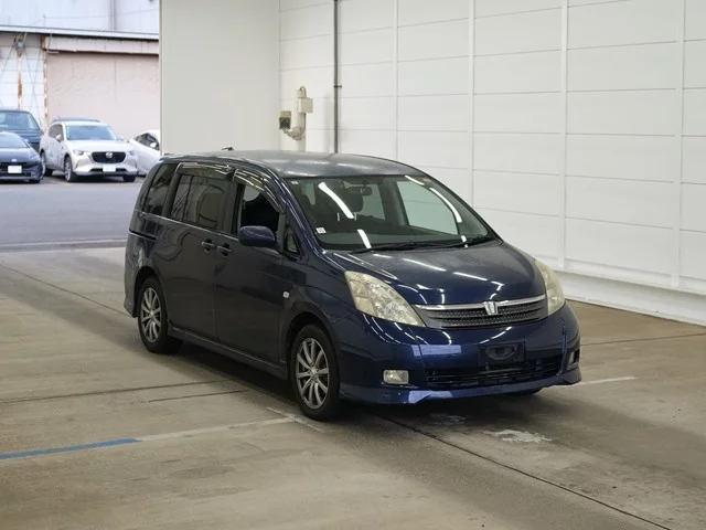 Toyota ISIS