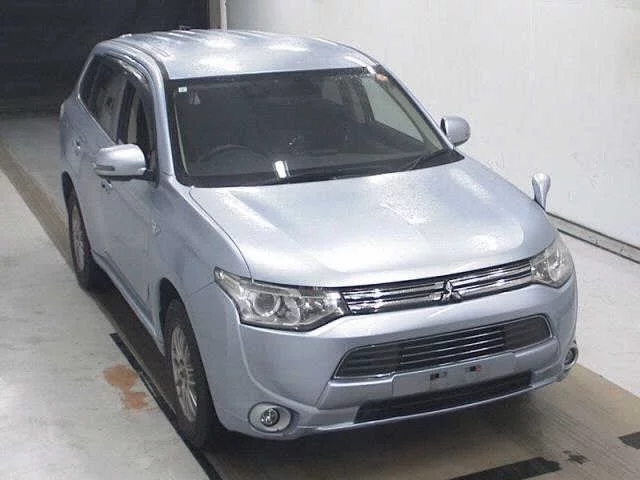 Mitsubishi OUTLANDER PHEV
