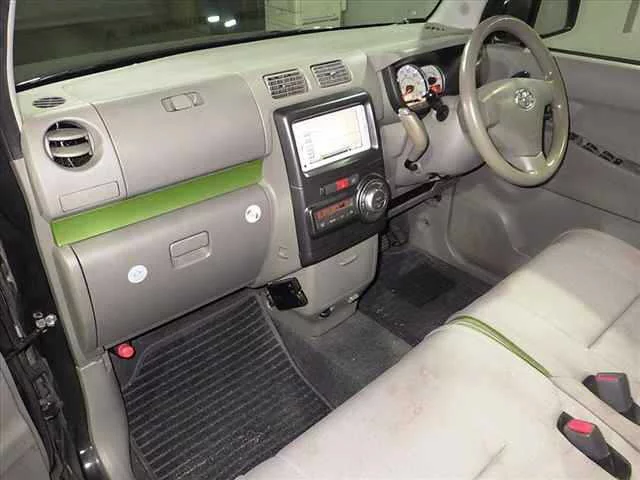 Toyota PIXIS SPACE