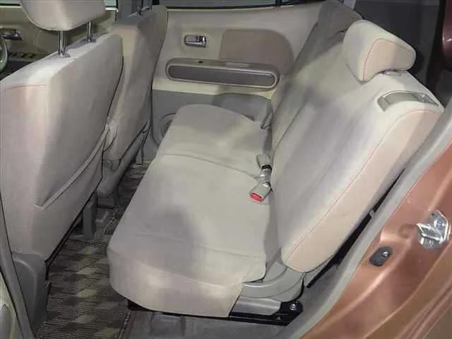 Suzuki MRWAGON