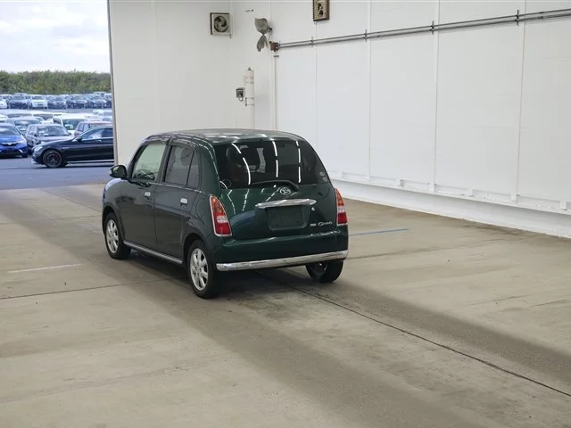 Daihatsu MIRA