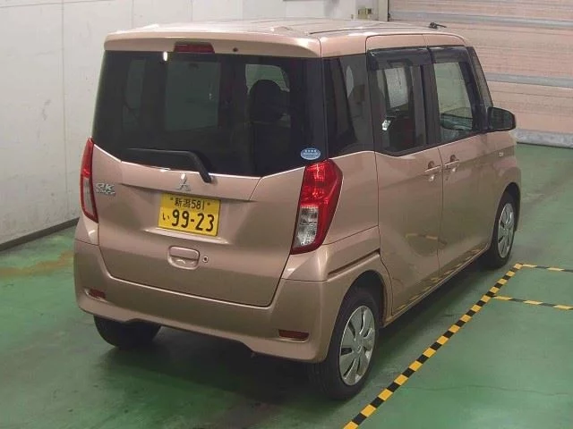 Mitsubishi EK SPACE
