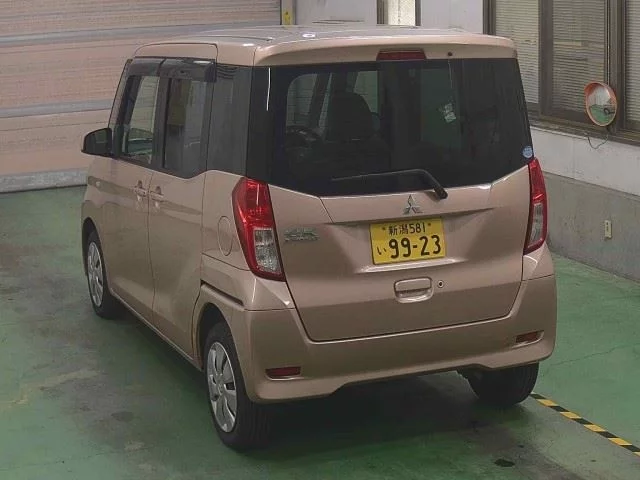 Mitsubishi EK SPACE