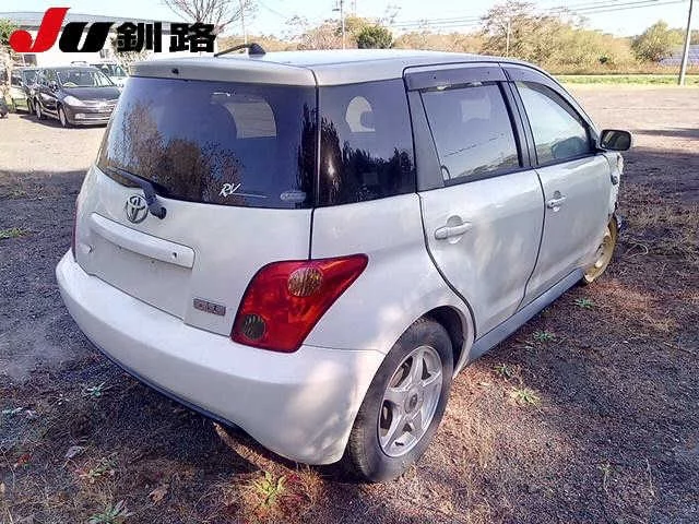 Toyota IST