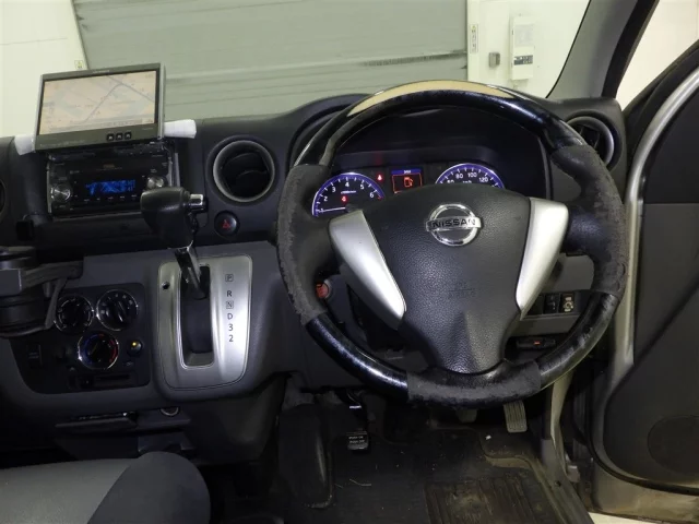 Nissan CARAVAN VAN