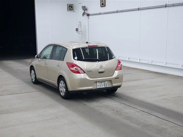 Nissan TIIDA