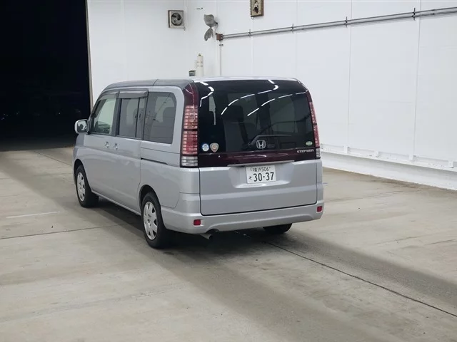 Honda STEP WAGON